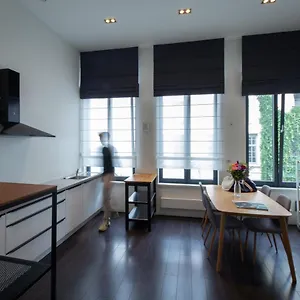 https://klapdorp-2e.hotelsghent.com