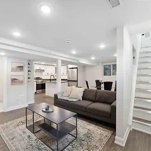 https://modern-3br-suites.ottawa-hotel.net