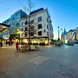https://luxury-suits-historic-center.hotelsghent.com